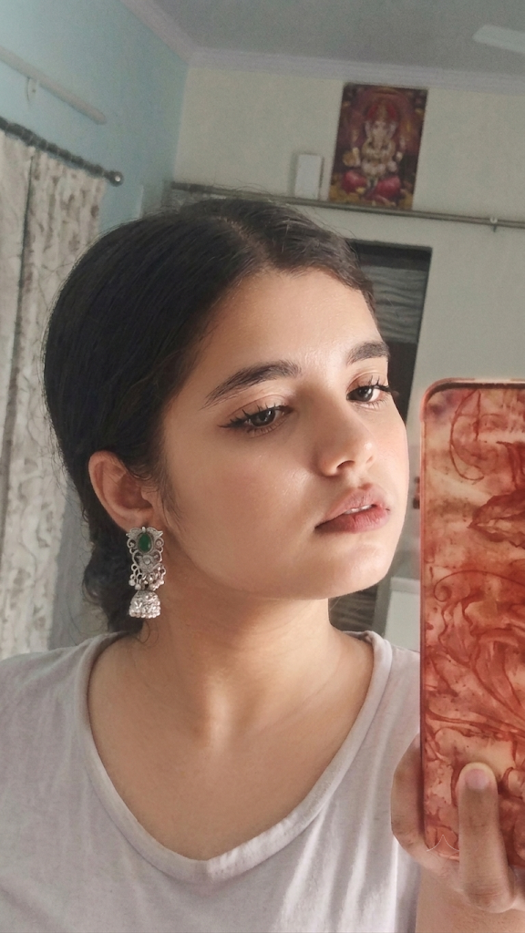 Silver jhumkas (Pack of 4)