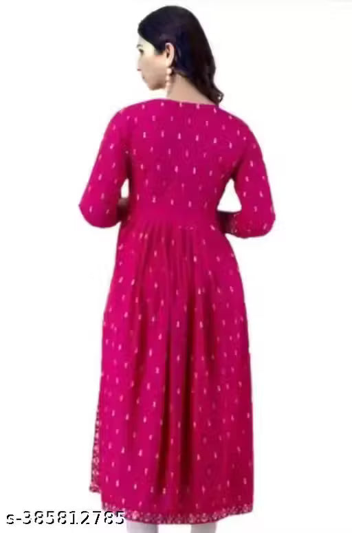 Stylish women nayra cut kurti
